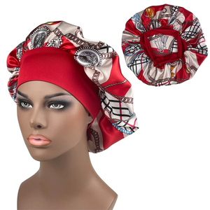 Bonnet de nuit en satin pour femme, motif géométrique et maillons de chaîne, accessoire de mode pour la maison, ajustable, toutes saisons - Product Image 4