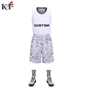 Ensemble de tenue de basketball pour femmes, haut court et short cycliste, personnalisable pour équipe, deux pièces, sublimation, respirant, pour adultes, devant - Product Image 4