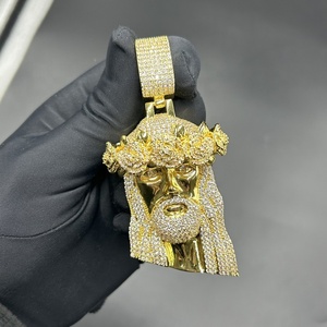 Collar con colgante de Jesús con incrustaciones de circonitas, diseño de rosa, de latón chapado en oro, estilo Hip Hop Bling, diseño floral, joyería con dije religioso cristiano para fanáticos. - Product Image 5