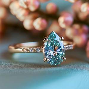 Anillo de Compromiso y Boda Único de Plata de Ley Chapada en Oro de 18K con Moissanita Azul Corte Pera Vintage - Product Image 2