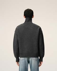 Suéter de Cuello Alto Gris Oscuro para Hombre, con Logotipo de Corazón Bordado, Tejido de Lana, Estilo Holgado, para Invierno - Product Image 2