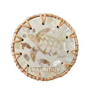 Posavasos de Mosaico de Concha Arcoíris Opulento con Borde de Ratán Natural, Tapete Protector de Calor, Vajilla de Diseño para Entretenimiento de Lujo - Product Image 2