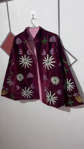 Bolero hecho a mano, chaqueta de terciopelo con bordado floral, abrigo estilo boho suzani, diseño de pájaro estilo boho suzani, chaqueta de terciopelo suzani. - Product Image 2