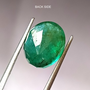 Émeraude naturelle taille ovale, pierre précieuse verte à facettes pour la fabrication de bijoux, Sapphire Gems International EF-286 6,80 carats - Product Image 3