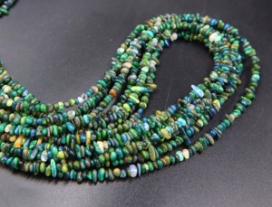 Perles d'opale éthiopienne verte naturelle multi-éclats, opale verte de forme fantaisie lisse, environ. 6x2MM à 4x2MM Longueur de 16 pouces - Product Image 2