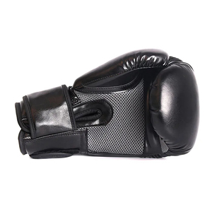 ถุงมือชกมวยแบบมืออาชีพ วัสดุ PVC ระบายอากาศได้ดี ใช้ในยิมได้ทุกฤดู - Product Image 6