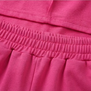 Ensemble 2 pièces pour femme : sweat à capuche rose et short avec bandes latérales, coupe décontractée, idéal printemps-été, vêtements de sport - Product Image 5