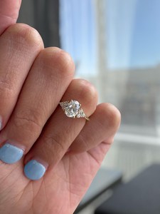 Anillo Floral con Diamantes de Corte Ovalado de 1.02CT, Cultivados en Laboratorio, con Oro Sólido de 14K, para Bodas, Fiestas y Ocasiones Especiales - Product Image 5