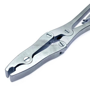 คีมจับแท่งเหล็กสแตนเลสสำหรับศัลยกรรมกระดูก WORLD PRECISION SURGICAL WPS-RHF-01 พร้อมที่ตัดหมุดกระดูก ขนาด 290 มม. 5.5 มม. ใช้ซ้ำได้ ได้รับมาตรฐาน CE - Product Image 3