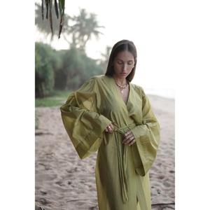 Vestido Maxi Boho de Primera Calidad con Cuello en V y Mangas Murciélago, Corte Holgado, con Lazos Cruzados, Color Sólido, Tela Viscolose, Ropa Casual de Verano - Product Image 1
