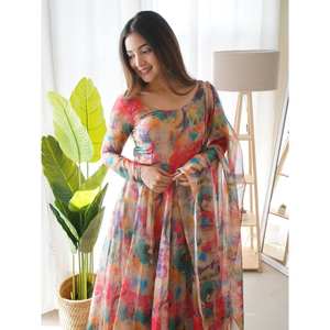 Traje Estampado Multicolor Talla S para Mujer de Aayna Clothing - Product Image 4