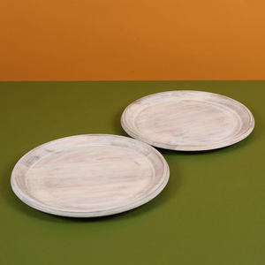 Plateau en bois de manguier artisanal et assiettes rondes avec finition naturelle pour servir du fromage aux fruits ou pour la décoration de la maison - Product Image 2