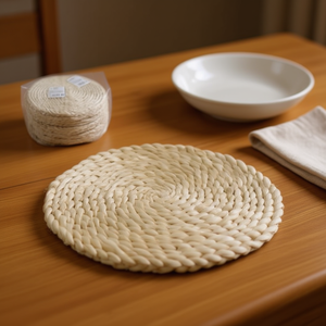 MADRID Tapis de table élégant tressé de 25 cm à motif uni pour usage domestique - Product Image 3