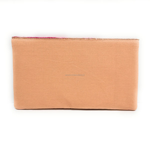 Pochette en Soie Perlée Rose Tendance Faite à la Main, Fermeture Magnétique Durable, Pliable, Taille Personnalisée, Capacité 1L, Idéale pour Mariage et Soirée - Product Image 4