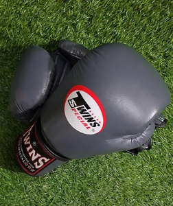 ฝาแฝดมวยไทย Sanda mma ถุงมือมวยหนังวัวแท้แฮนด์เมดถุงมือซ้อมมวยมืออาชีพระบายอากาศได้ดีจับมือปรับได้ - Product Image 5