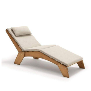 Chaises longues en teck avec coussins doux et confortables pour le bord de la piscine ou la plage, durables. - Product Image 1