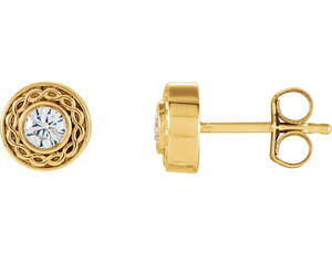 Boucles d'oreilles clous en diamant de laboratoire taille ronde, design halo perlé en platine - Product Image 2