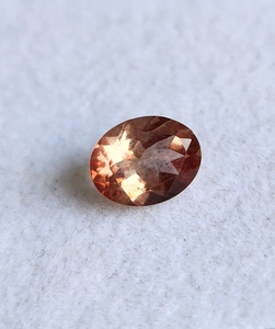 Pierre de soleil d'Oregon naturelle, facettée et couleur champagne, magnifique pierre précieuse ovale multicolore, disponible au prix de gros. - Product Image 5