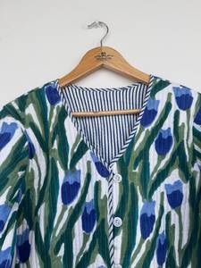 Blue Green Floral Print Lightweight Breathable Warm Reversible Quilted 100% Cotton V-neck Women's Handmade Boho <b>Vintage</b> <b>Jacket</b> - Product Image 2