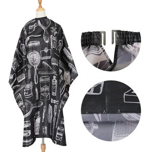 Cape de Coiffeur Jetable Écologique avec Sangle de Cou Ajustable 100% Polyester Imperméable Logo Personnalisé Haute Qualité - Product Image 2