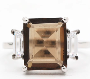 Vente en gros de bagues en argent sterling 925 massif avec émeraude naturelle, quartz fumé taille baguette et trois pierres en CZ, bijoux fins Memoria Jewels - Product Image 5