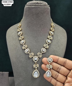 Élégant ensemble collier et pendentif en rubis rouge taille poire, plaqué or jaune, bijoux de mariage de luxe blancs pour femme, serti griffe - Product Image 4