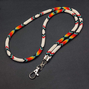 Lanière brodée de perles avec taille personnalisée, design portable, faite à la main, colorée, moderne, pour la rentrée scolaire et les fêtes - Product Image 3