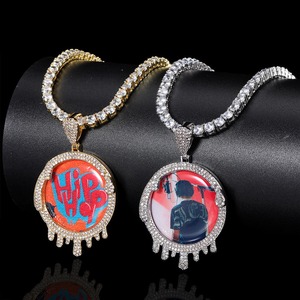 Collar Unisex de Hip Hop con Colgante Personalizado de Foto, Diseño de Gota de Moissanita, Chapado en Rodio, Plata y Oro, Estilo de Imagen de Recuerdo Audaz, Lujo - Product Image 2