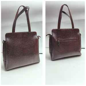 Bolso de Hombro de Cuero Genuino Hecho a Mano de Primera Calidad para Mujer, con Cadenas, Diseño Clásico y Duradero para Uso en la Oficina, Salidas Diarias y Viajes a India - Product Image 4