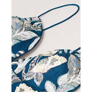 Superbe filet à paillettes bleu sarcelle Designer Lehenga Choli avec Dupatta pour femme - Product Image 4