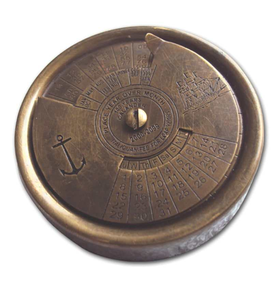 Brújula de Latón Vintage con Acabado Antiguo y Calendario de 100 Años, Inspirada en Kelvin Hughes, Brújula Náutica Decorativa - Product Image 2