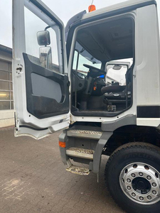 Mercedes-Benz Actros 3240 de 1999, occasion, 690 000 km, bi-turbo KW290 394 ch, 5,5 L, transmission automatique à 9 vitesses - Product Image 6