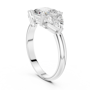 Anillo de Oro Blanco Sólido de 14k con Tres Diamantes Cultivados en Laboratorio, Corte Asscher y Corte Trillón, con Certificado GRA - Product Image 2