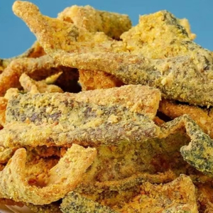 Peau de poisson frite croustillante de qualité supérieure - Snack de fruits de mer - Snacks frits assaisonnés - Saveur viande, volaille et fruits de mer du Vietnam - Durée de conservation de 12 mois - Product Image 1