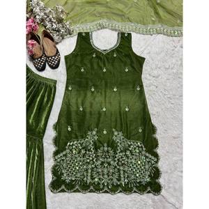 Hermoso Traje Sharara para Mujer con Dupatta y Bordado a Mano con Perlas para Fiestas - Product Image 6