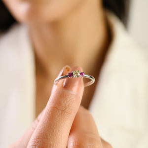 สินค้าขายดี แหวนทองคำขาวแท้ 14K ประดับทับทิมและเพชรเหลือง ดีไซน์เรียบหรู เหมาะสำหรับสวมใส่ทุกวัน สำหรับผู้หญิง - Product Image 4