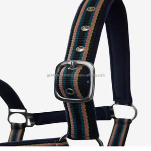 Vente en gros de licous de cheval personnalisés de haute qualité licou pratique pour chevaux collier de tête équine 100% sangle en nylon licou de designer - Product Image 6