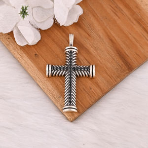 Colgante de Cruz de Plata con Circonitas Negras de Alta Calidad, Joyería al por Mayor, Plata de Ley 925, Colgante Clásico, Joyería Boho - Product Image 2