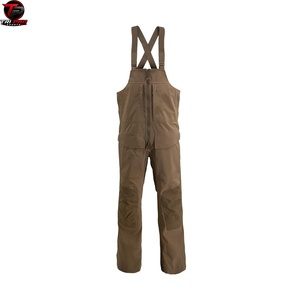 Salopette de chasse pour homme, couleur Coyote Tan, avec genouillères renforcées, bretelles croisées, fermeture éclair centrale et doubles poches poitrine - Product Image 1