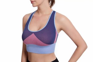 Soutien-gorge de sport tendance pour femme, soutien-gorge de yoga fitness couleur unie avec coussinets intégrés, coupe haute pour grandes tailles - Product Image 3