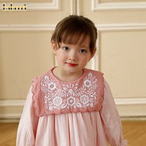 Vêtements islamiques pour enfants en mousseline longue à fleurs brodées à la main blanche ODM Dubaï style Dubaï pour bébé fille - DR4479 - Product Image 2