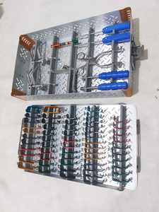 Juego de Retractores Cervicales Anteriores con Hojas de Titanio Reutilizables, Instrumentos Quirúrgicos de Acero Inoxidable para Cirugía de Columna, Instrumentos CE - Product Image 1
