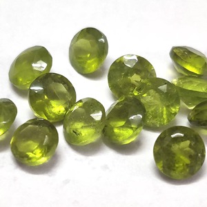 Vesuvianita Natural Idocrasa, Corte Redondo de 5mm, Gema Verde Facetada Circular, Fabricante y Proveedor - Product Image 1
