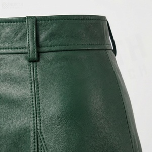 <span class=keywords><strong>Jupe</strong></span> courte en similicuir pour femme, taille haute, coupe trapèze, vert uni brillant, avec poches, à porter toute l'année - Product Image 5