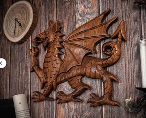 Sculpture de dragon en bois avec détails fins, statue de dragon sculptée à la main en gros, décoration de dragon en bois de qualité supérieure pour le salon - Product Image 6