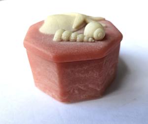 Boîte à bijoux en résine florale artisanale de luxe, organiseur décoratif pour bibelots, petite boîte à bijoux personnalisée en résine, cadeau - Product Image 2