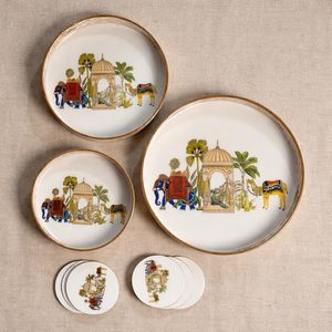 Plateau rond poli avec impression Pichwai, décoration d'intérieur en émail - Product Image 4