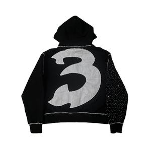 Sudadera con capucha negra con cremallera y pedrería para mujer, estilo streetwear, corta, con costuras en contraste, informal y a la moda. - Product Image 2