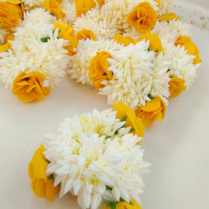 Pulsera de Gajra Floral Artificial Amarilla Tradicional, Ligera, Accesorios Nupciales para Mujer, Reutilizable, para el Día de la Madre - Product Image 4