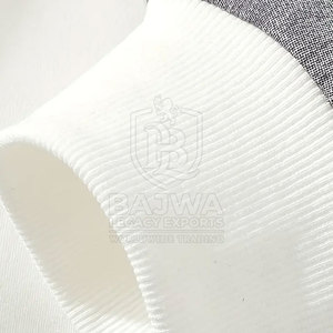 Sweat-shirt pour homme en coton mélangé avec impression personnalisée et coupe ample, idéal pour les tenues streetwear tendance. - Product Image 4
